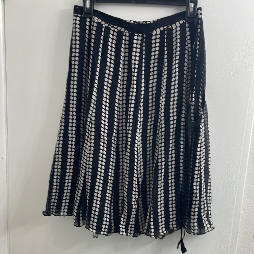 Black and White Knee-Length A-Line Skirt
